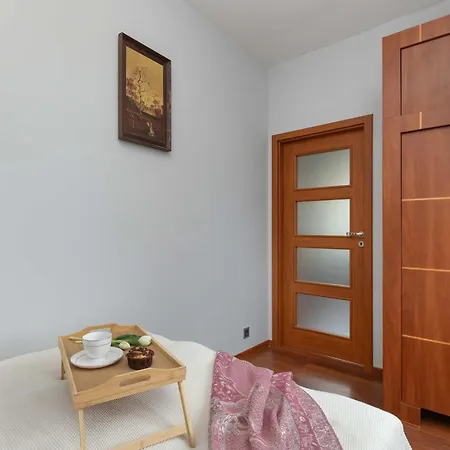 Bright Apartment Close To The Beach In Sopot Ksiazat Pomorskich 5 By Heyrent